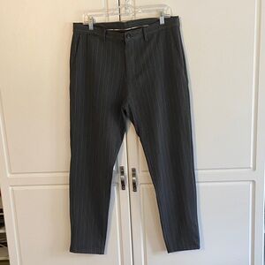 Zara Men's Dark Gray Pinstripe Dress Pants